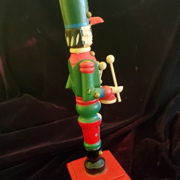Nutcracker candle holder - Picture 5 of 8